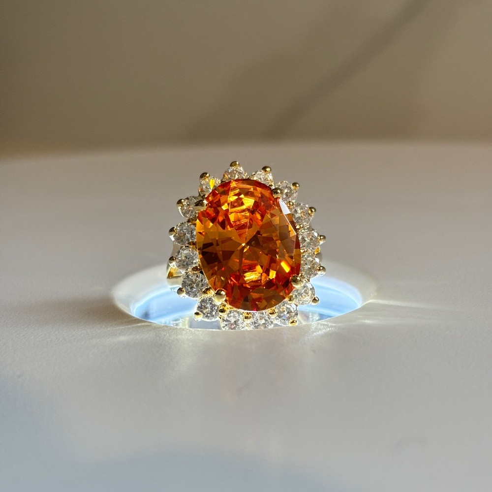 $21 CLOSET CLEAR OUT PRICE Stunning Citrine Cocktail Ring ✨
